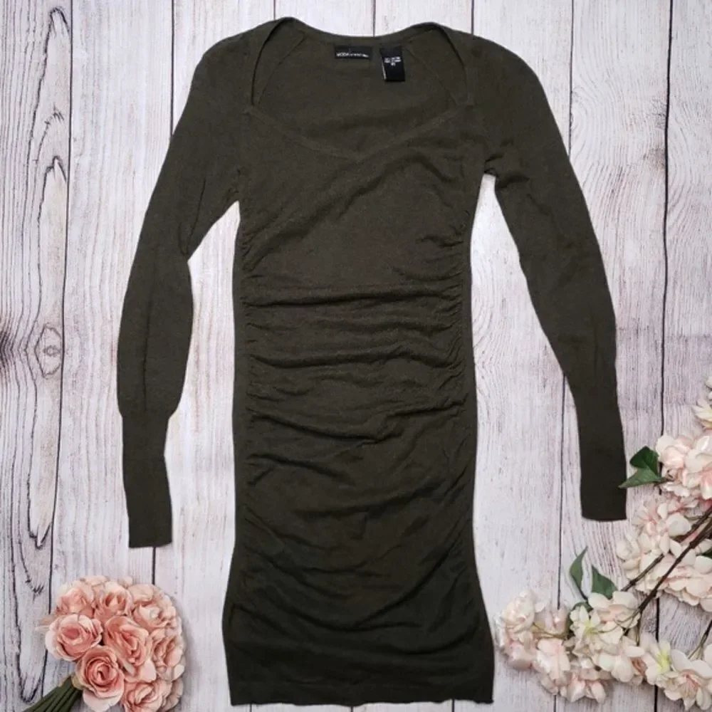 ✨HP✨Moda International Ruched Sweater Dress✨